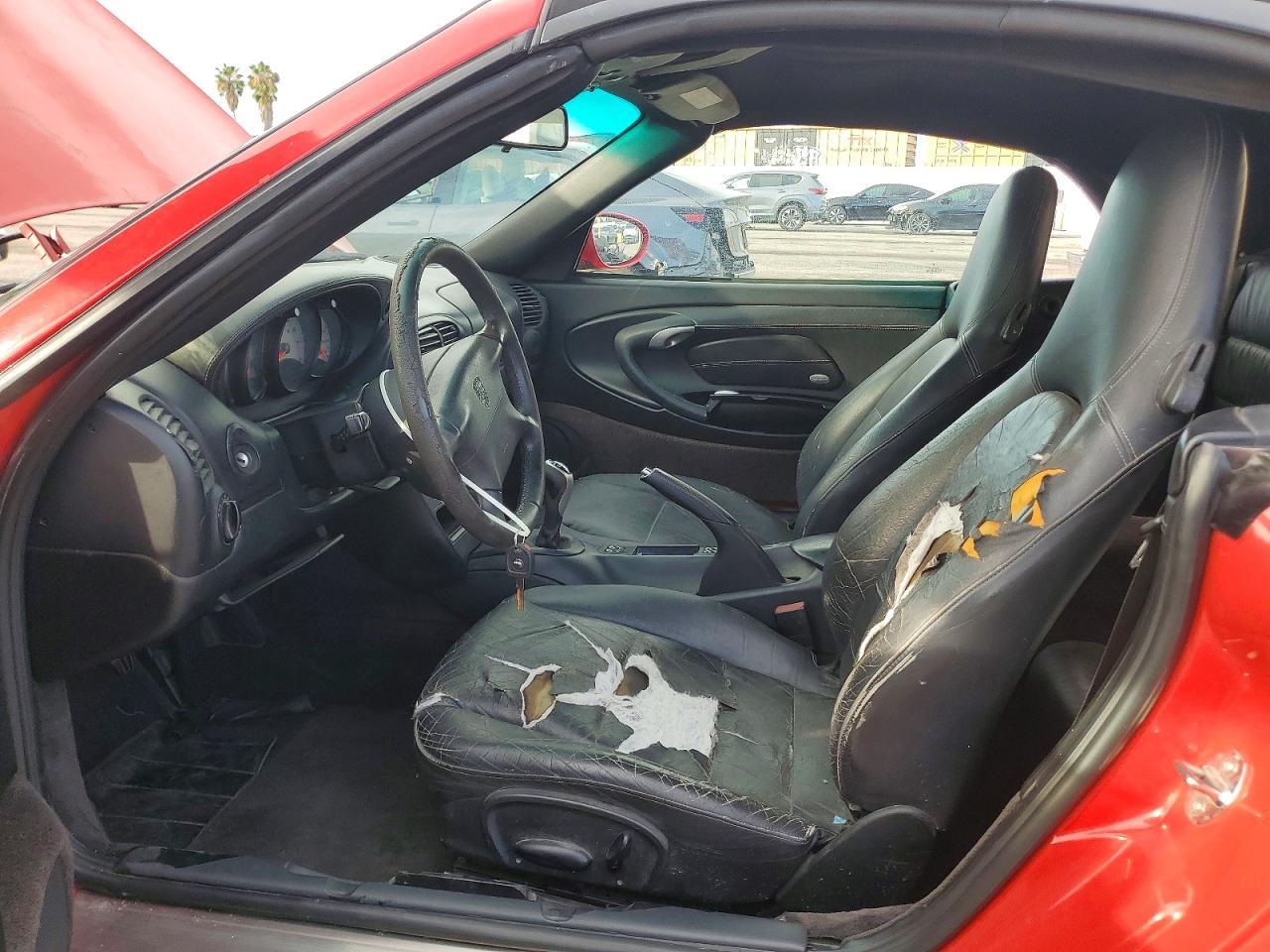 2000 Porsche 911 Carrera 2