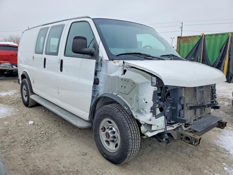 2015 GMC Savana 2500 Delivery van