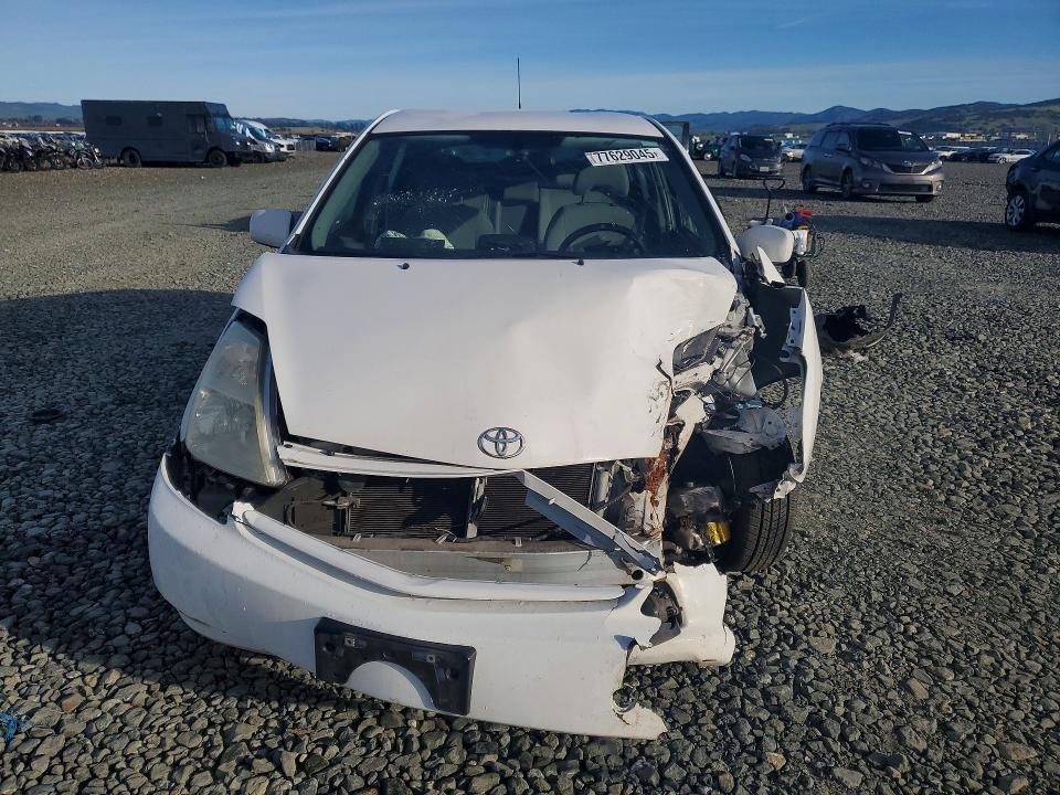 2004 Toyota Prius Base