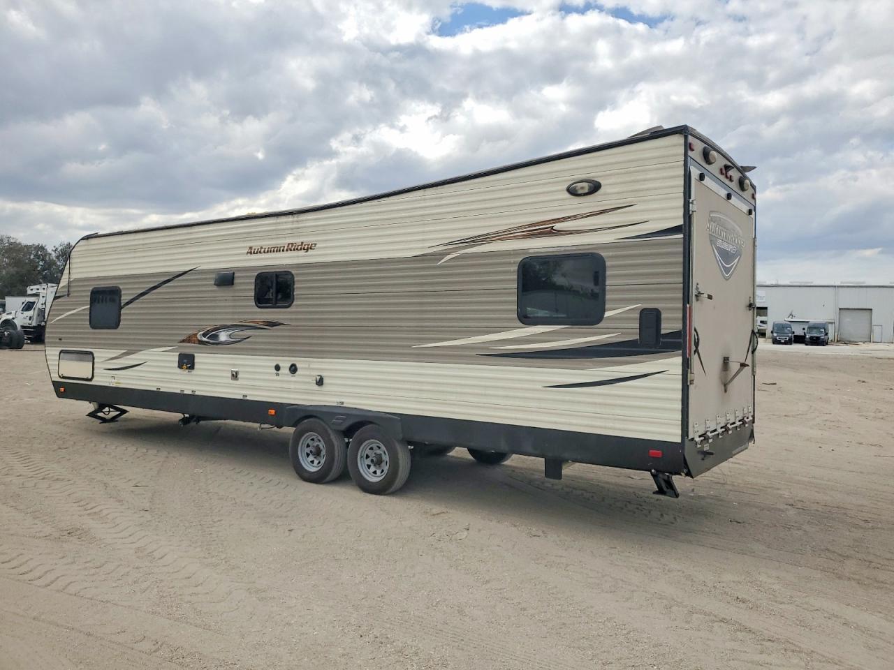 2017 Starcraft Autumridge Camper