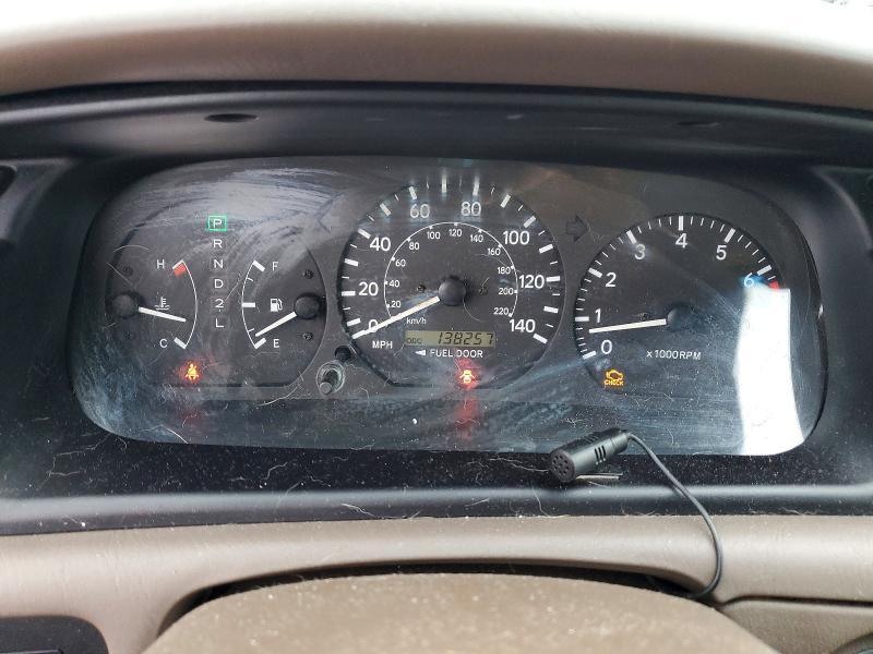 2000 Toyota Camry le