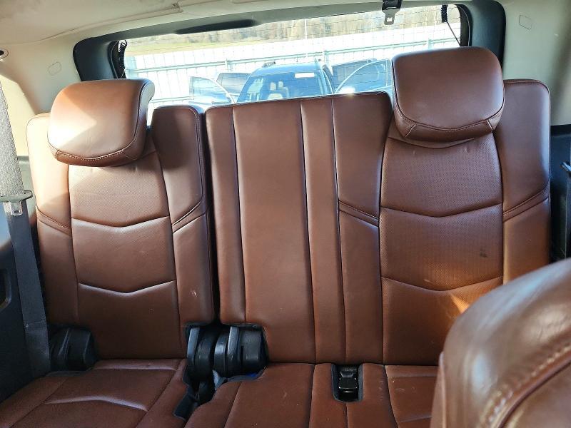 2018 Cadillac Escalade Luxury