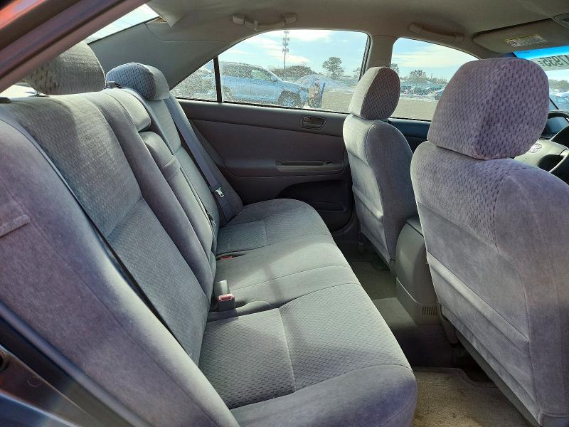 2003 Toyota Camry le