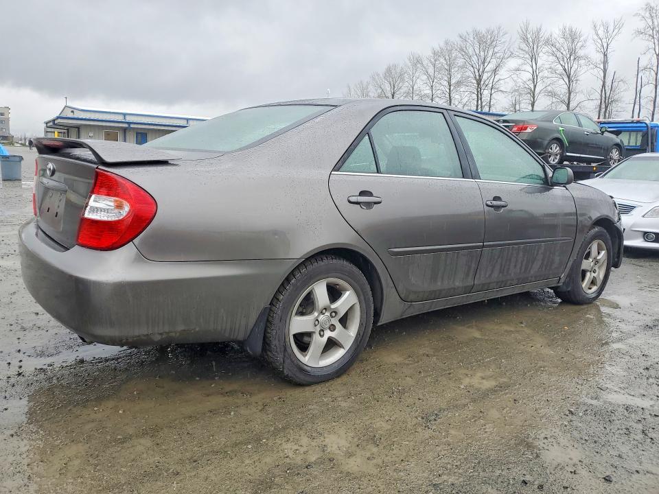 2003 Toyota Camry le