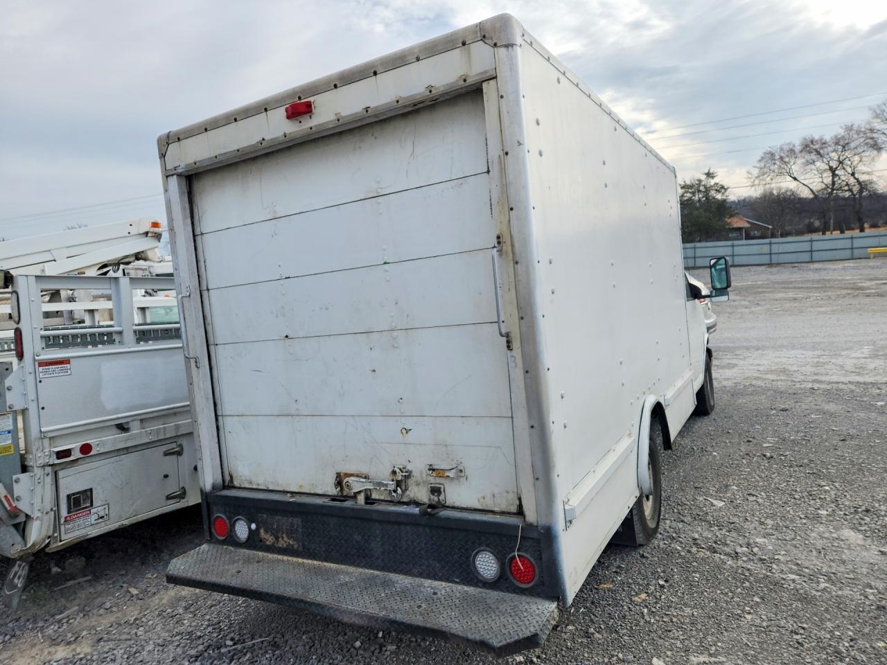 2006 Chevrolet Express Delivery Truck
