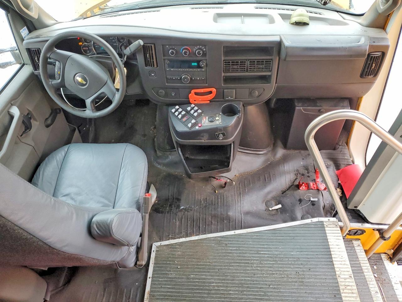 2022 Chevrolet Express G3500
