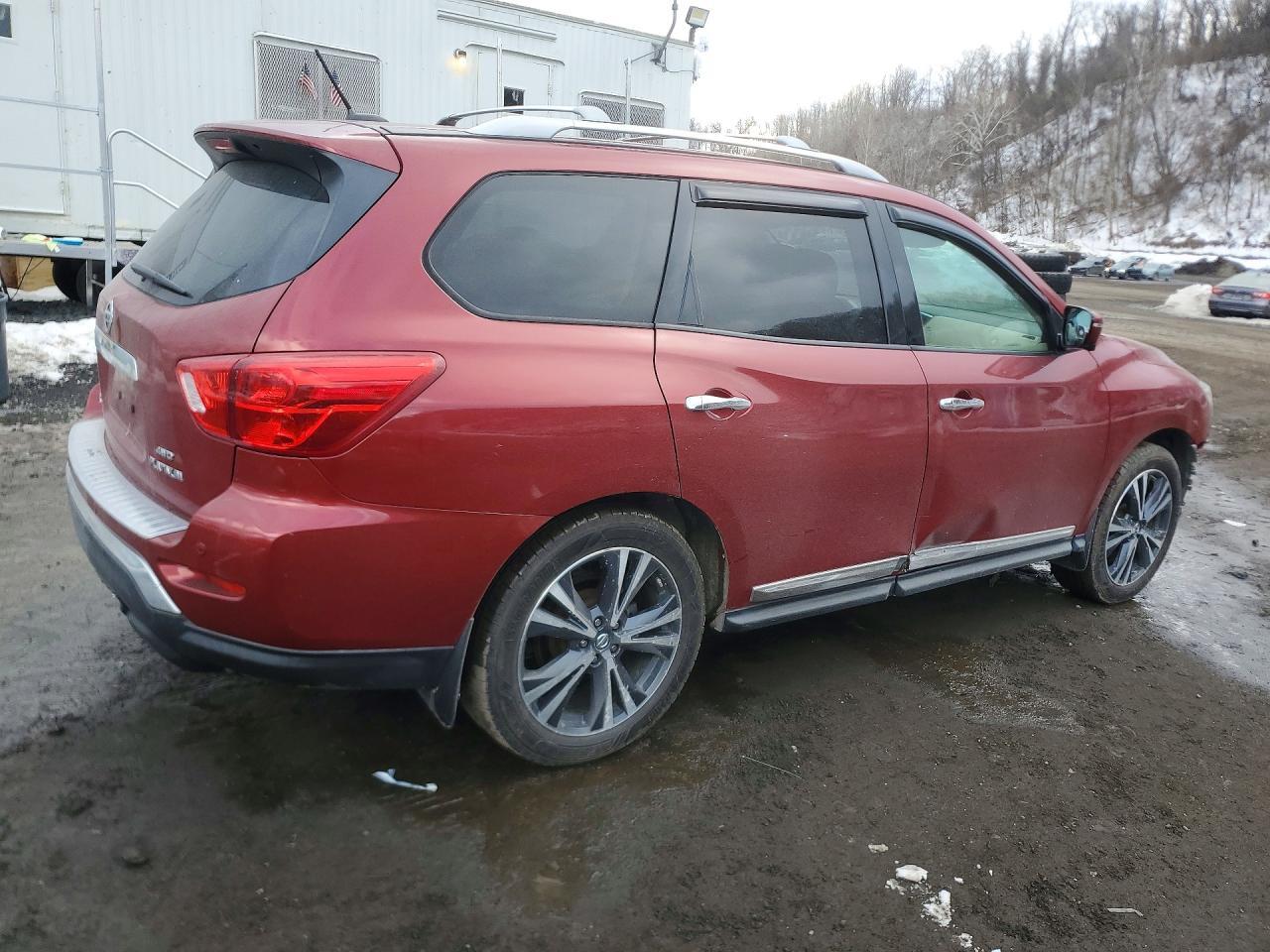 2017 Nissan Pathfinder s