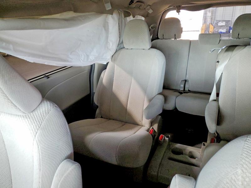 2014 Toyota Sienna le