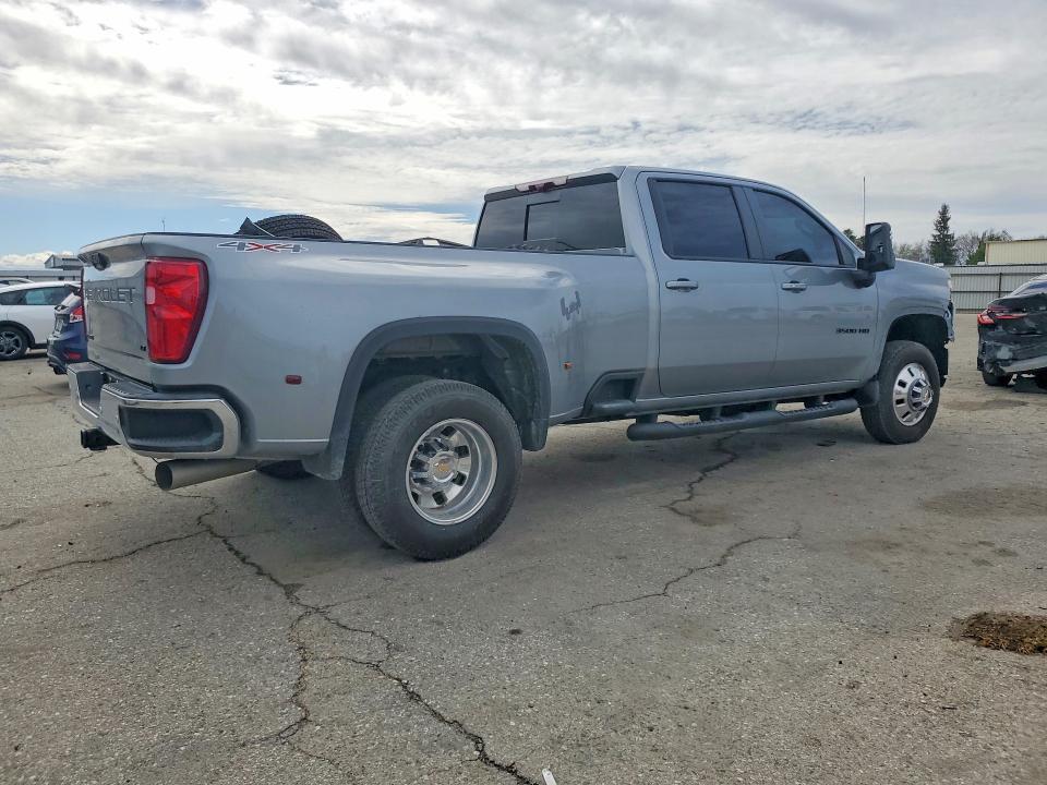 2026 Chevrolet Silverado K3500 lt