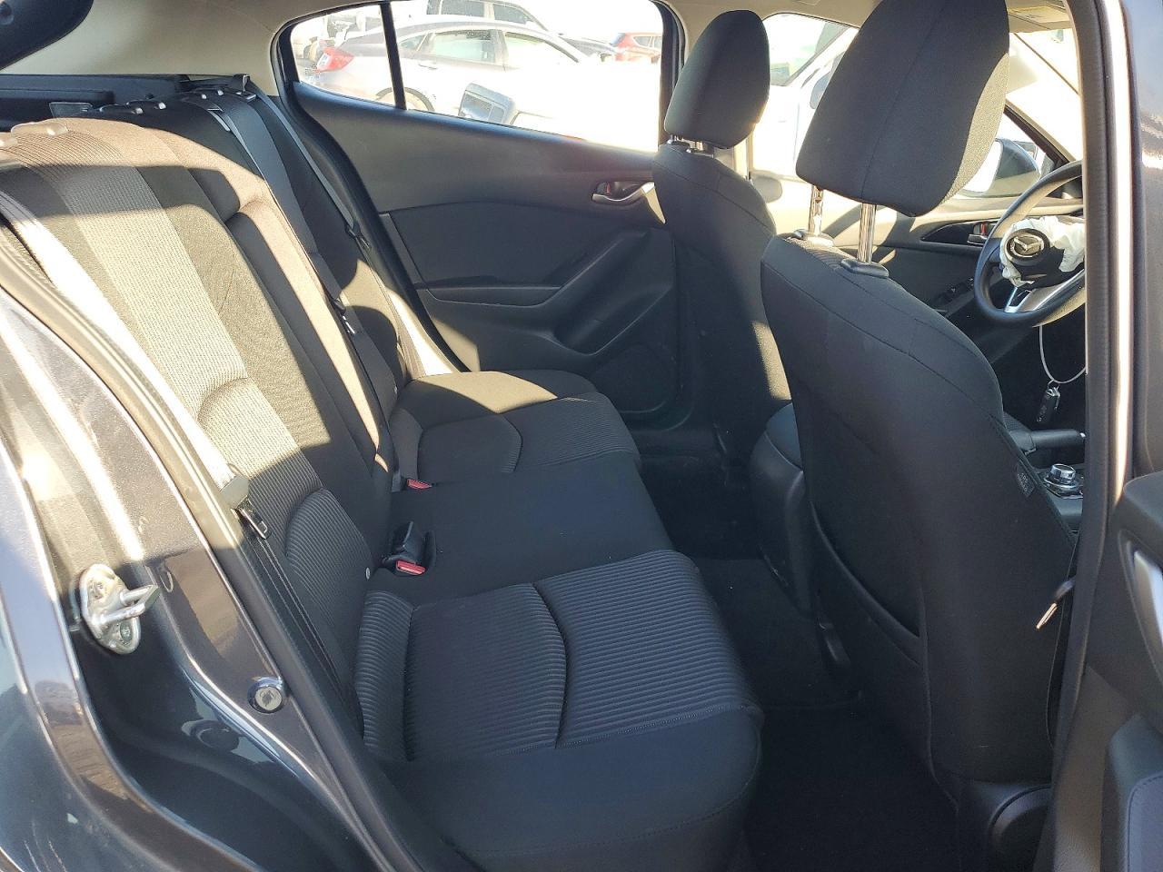 2016 Mazda 3 Sport