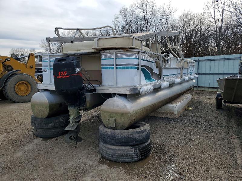 1995 Arrow Glass/gmi Godfrey-Pontoon Boat