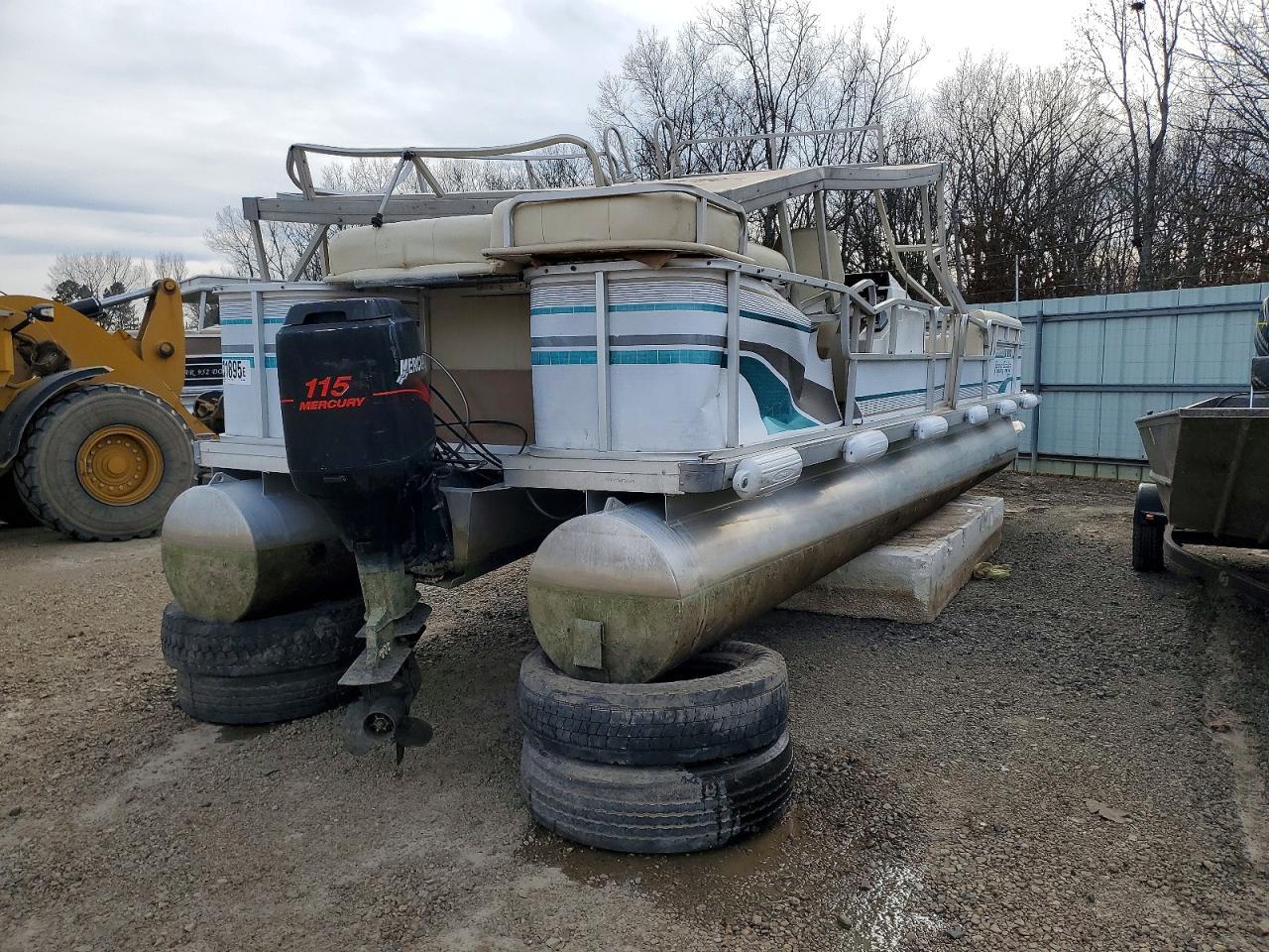 1995 Arrow Glass/gmi Godfrey-Pontoon Boat