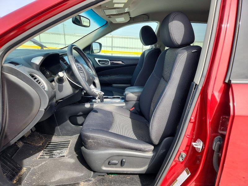 2017 Nissan Pathfinder sv