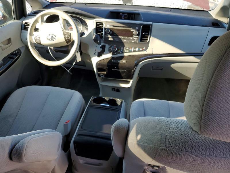 2014 Toyota Sienna le