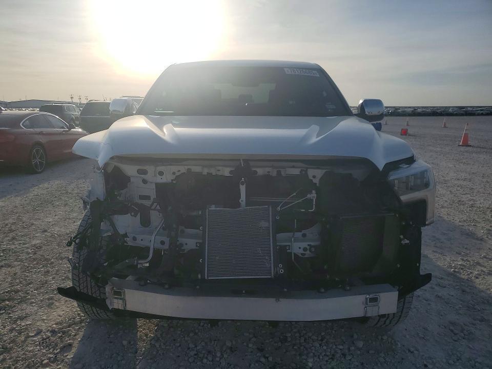 2025 Toyota Tundra Crewmax Platinum