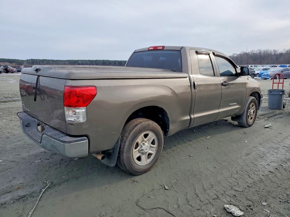 2013 Toyota Tundra Double cab SR5