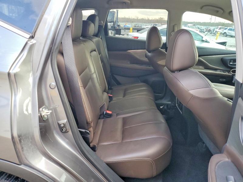 2017 Nissan Murano s