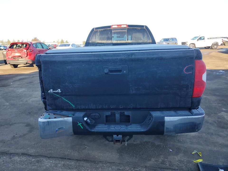 2018 Toyota Tundra Double cab sr