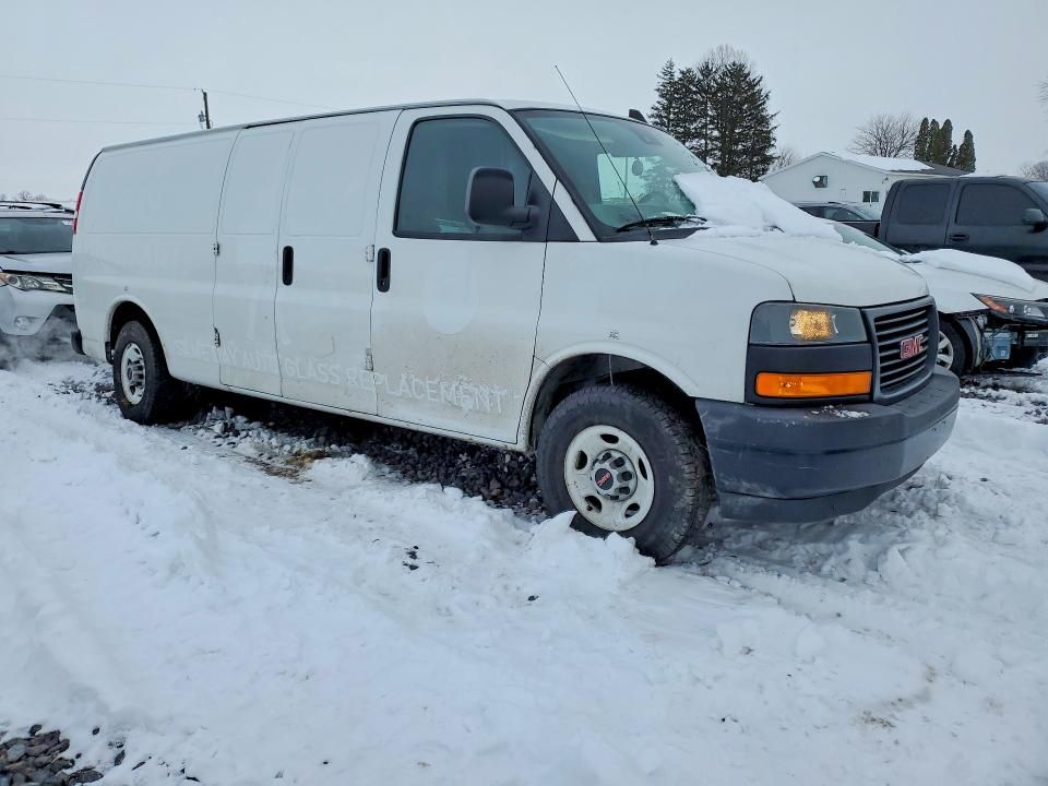 2020 GMC Savana 2500 Cargo Delivery van