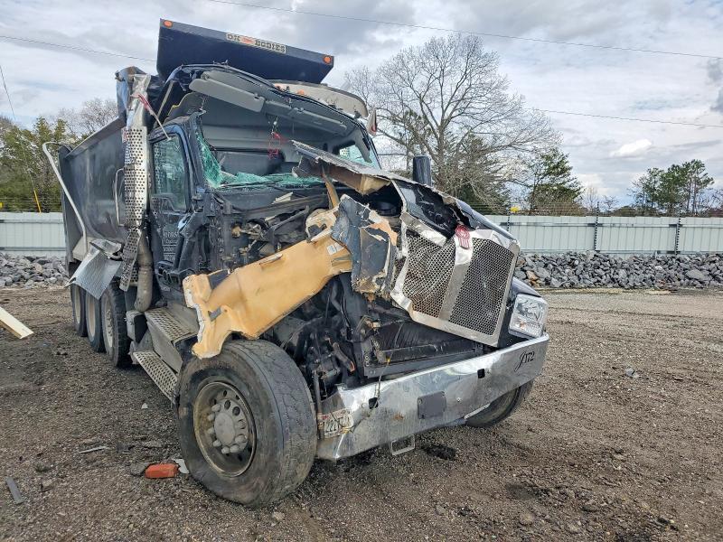 2026 Kenworth T880 Dump Truck