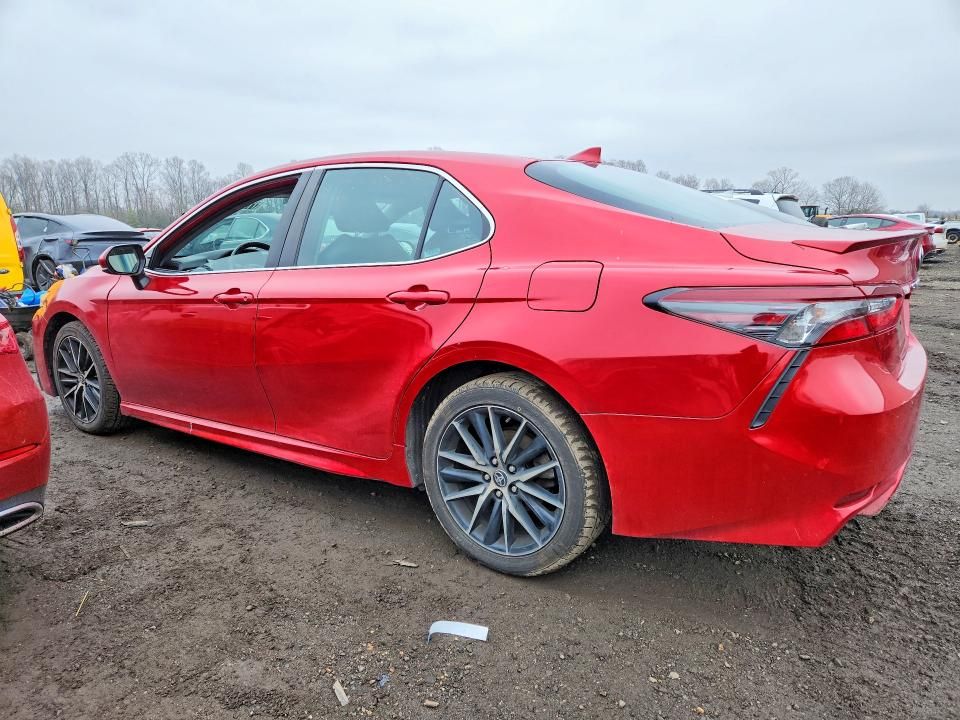 2021 Toyota Camry se