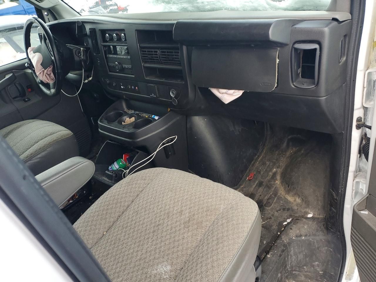 2023 GMC Savana G2500