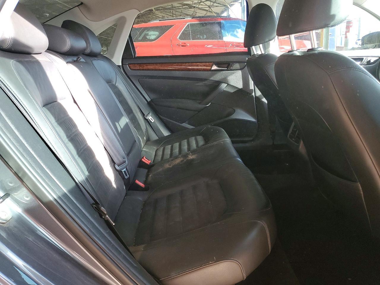 2013 Volkswagen Passat sel