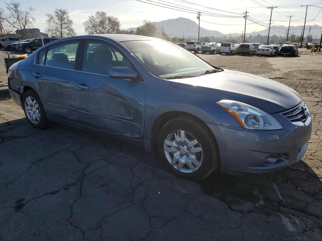 2012 Nissan Altima Base