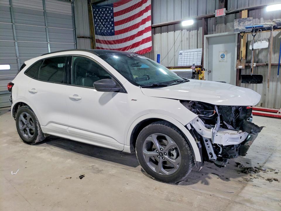 2023 Ford Escape st Line