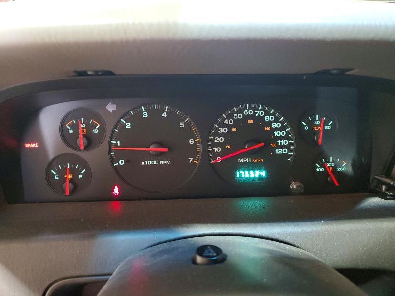 2000 Jeep Grand Cherokee Laredo