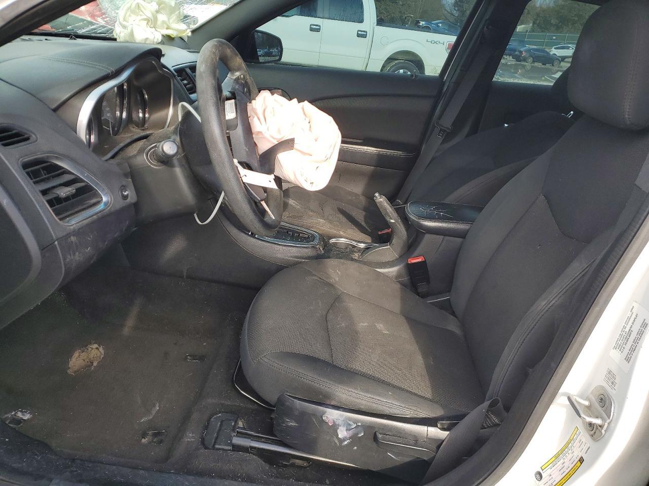 2012 Dodge Avenger se