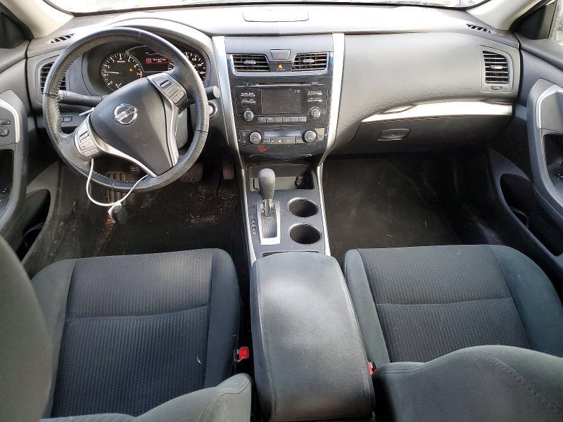 2015 Niss Altima 2.5 sv