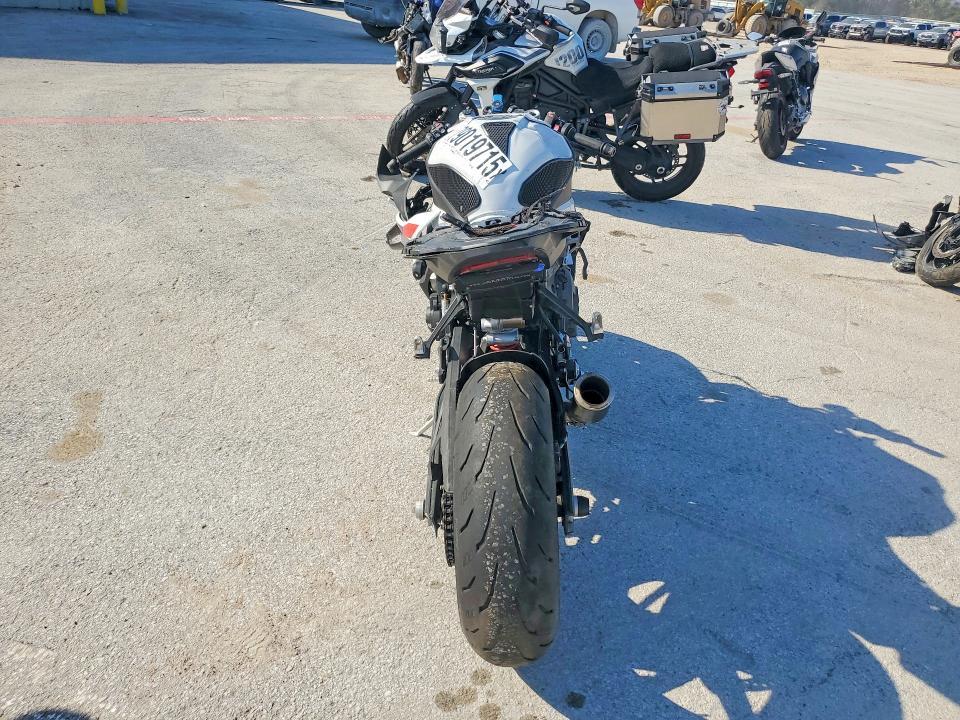 2024 BMW S 1000 RR