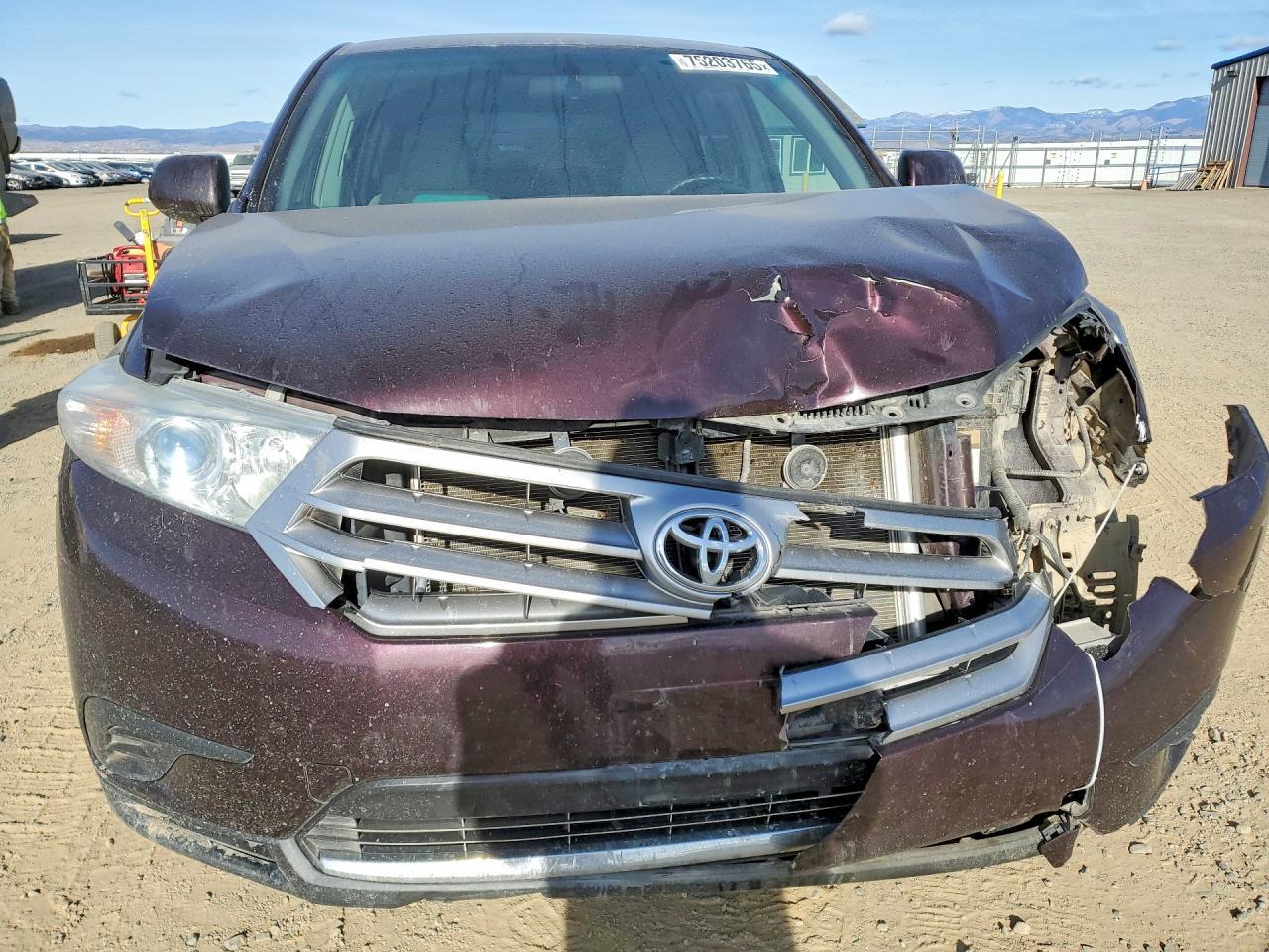 2013 Toyota Highlander Base
