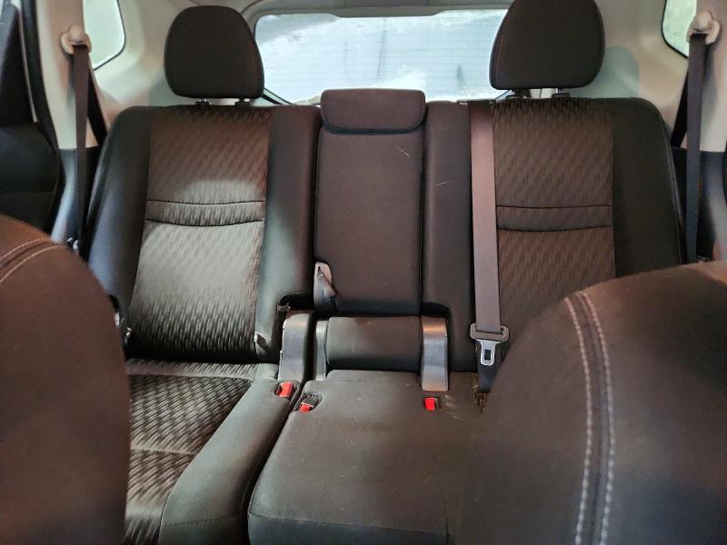 2017 Nissan Rogue sv