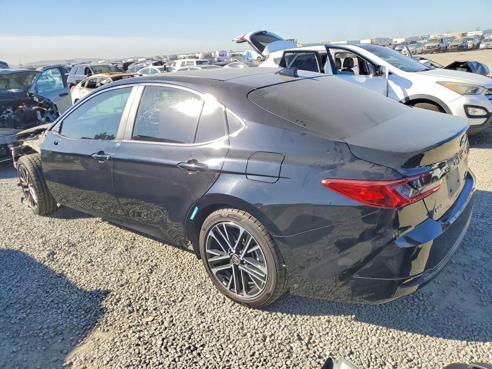 2025 Toyota Camry xle