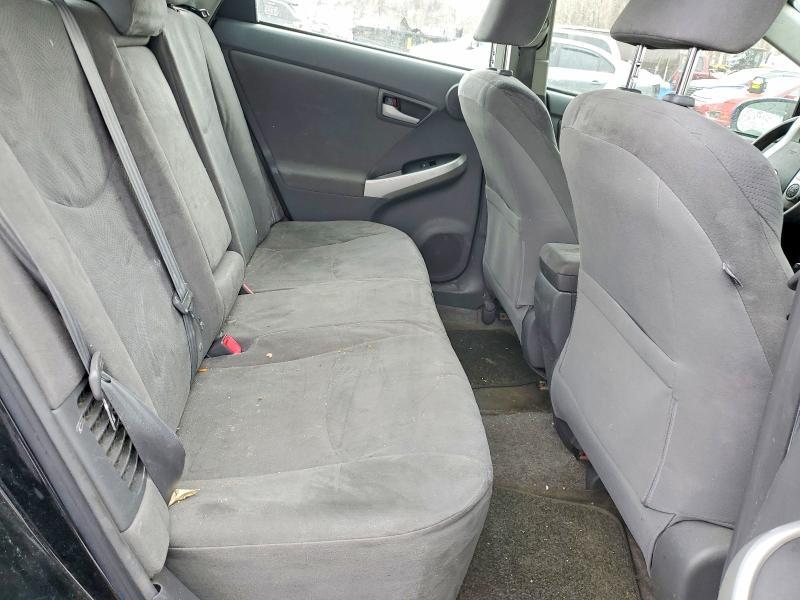 2010 Toyota Prius iii