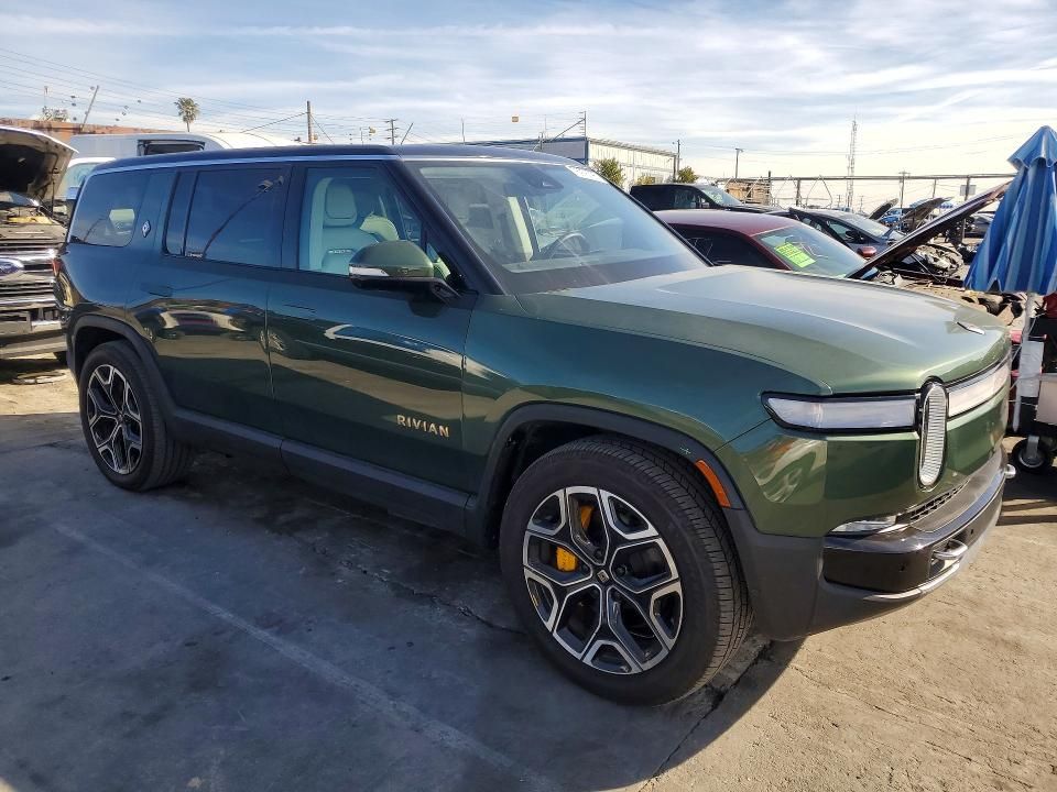 2023 Rivian R1S Adventure