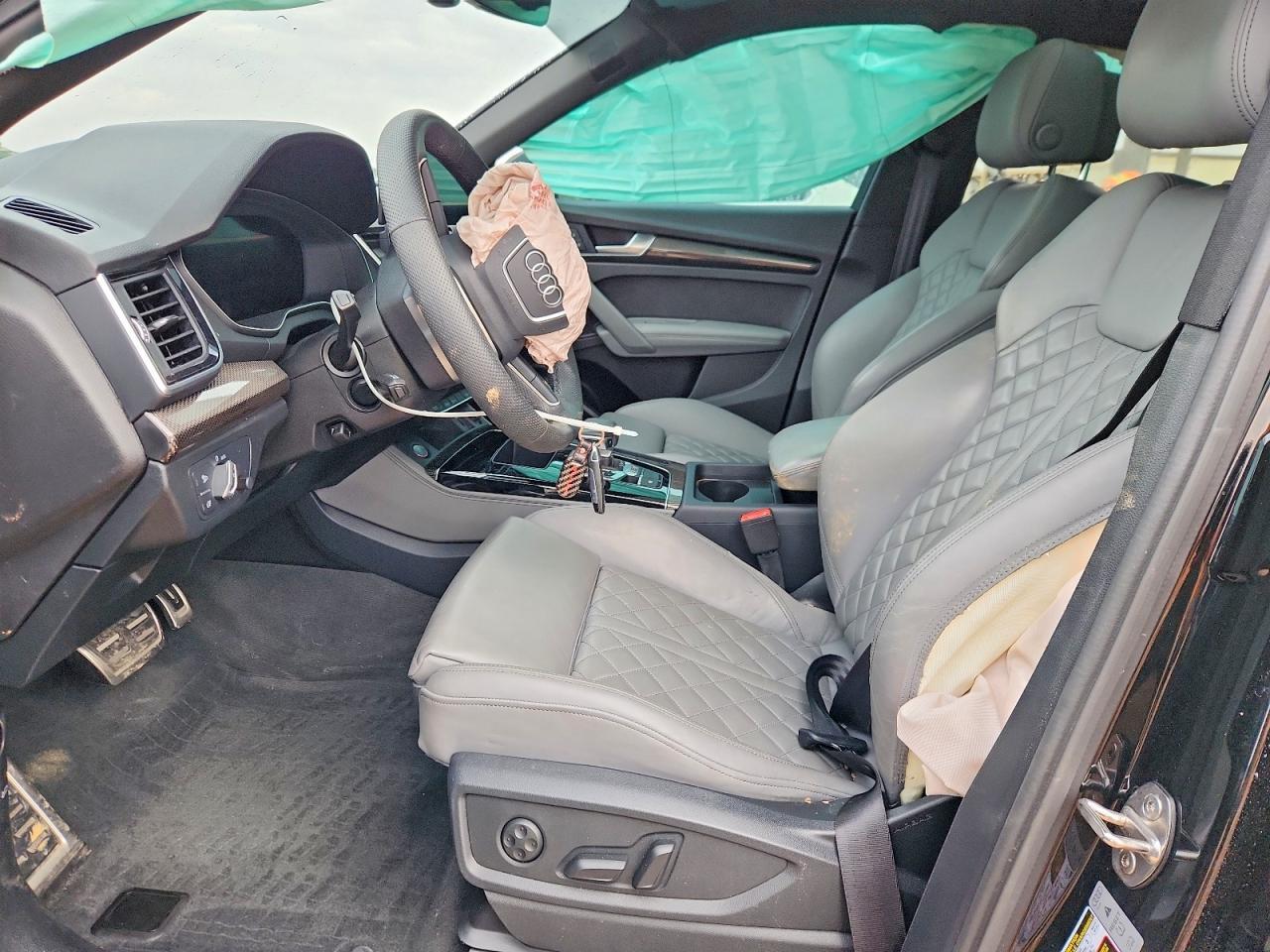 2025 Audi SQ5 Premium Plus
