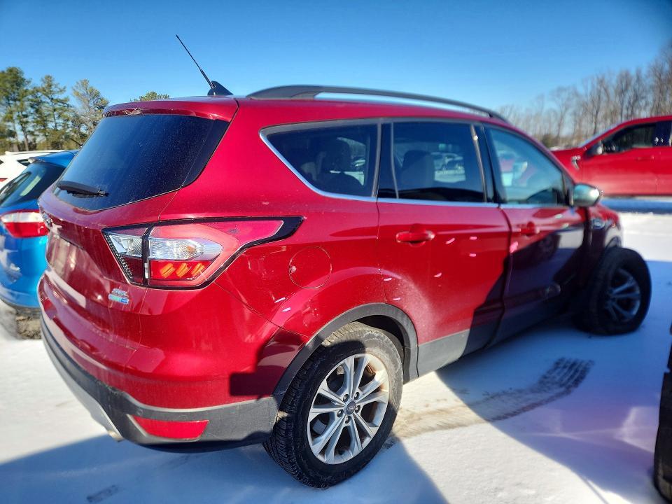 2018 Ford Escape sel