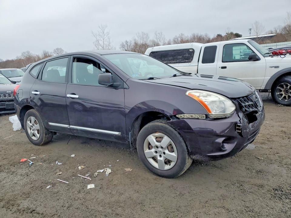 2013 Niss Rogue s awd
