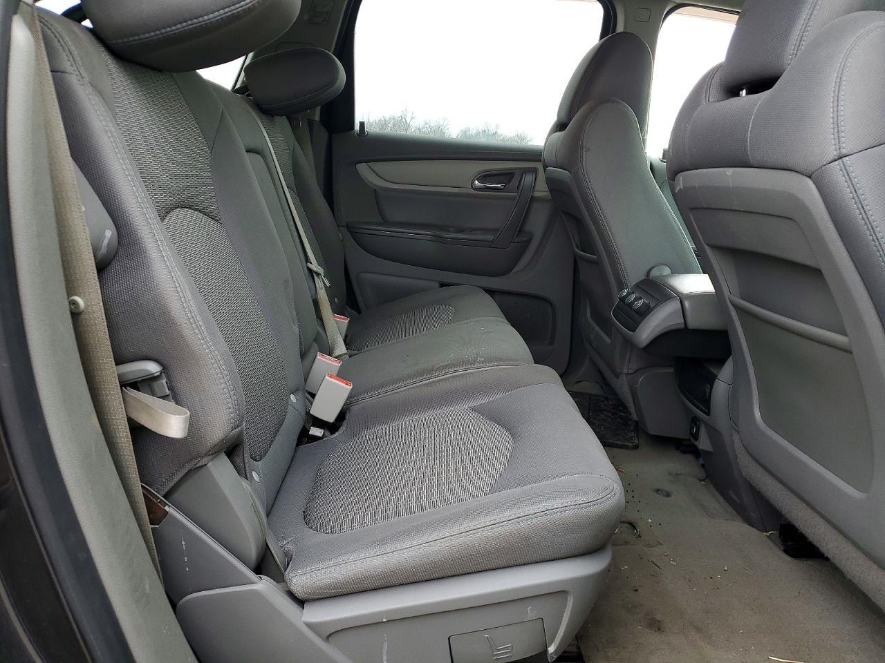 2017 Chevrolet Traverse ls