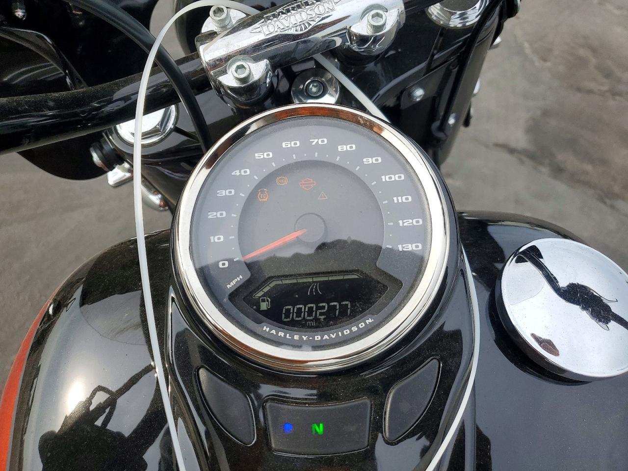 2025 Harley-Davidson Flhc