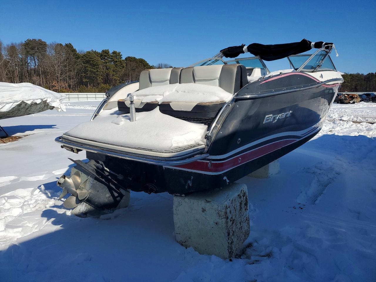 2015 Bryant Boats Inc Boat