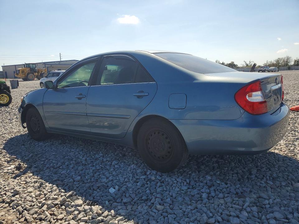 2003 Toyota Camry le