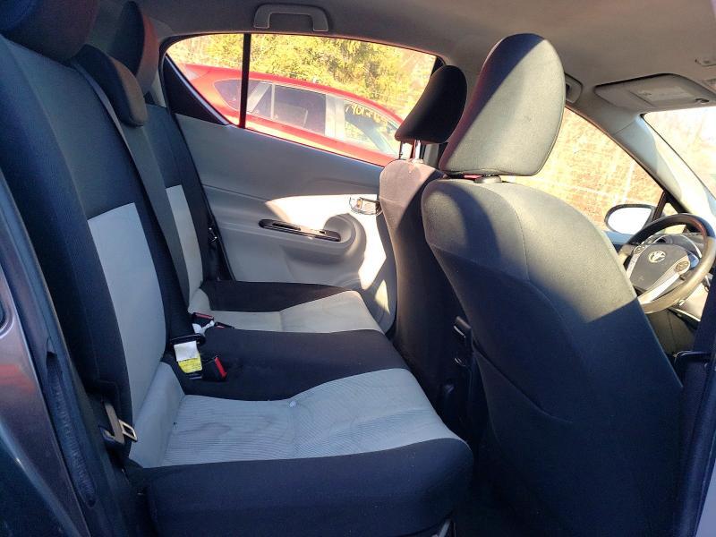 2013 Toyota Prius c two