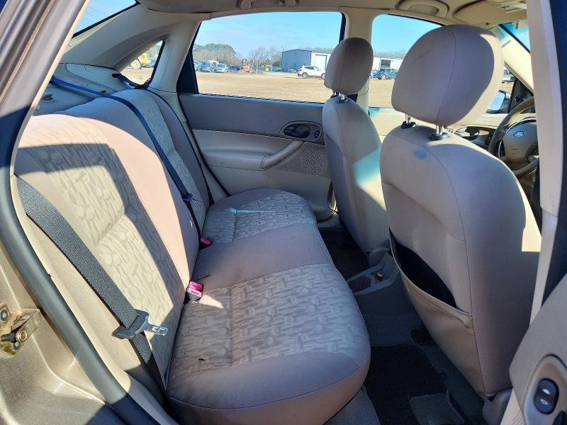 2005 Ford Focus ZX4
