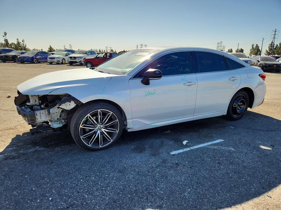 2019 Toyota Avalon xse