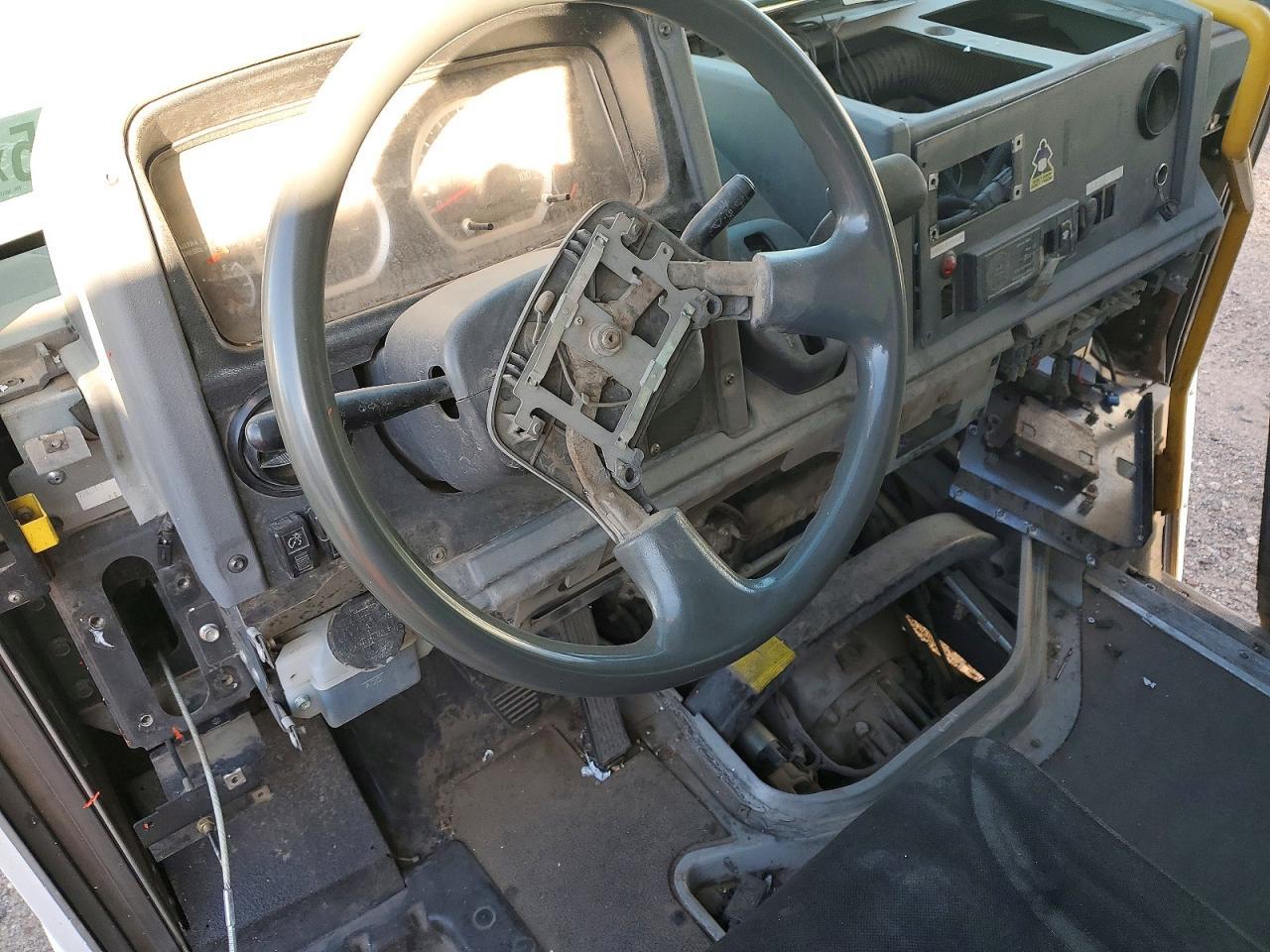 2013 Isuzu NPR HD Delivery Van