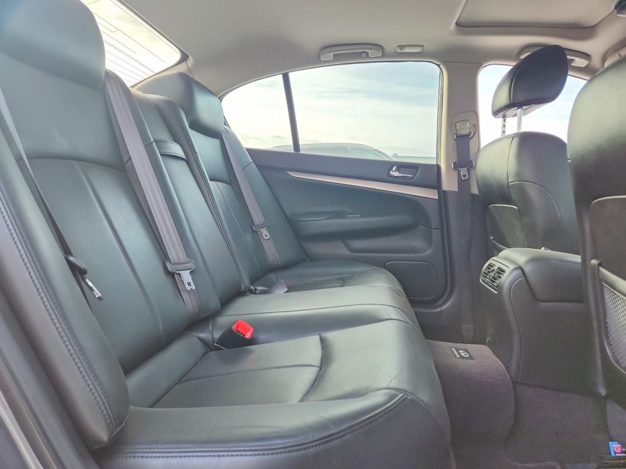 2012 Infiniti G25 Base